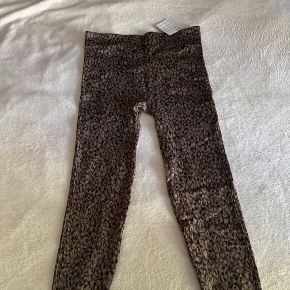 SPANX Pants - Spanx Leopard Print Look at me Now Leggings NWT
